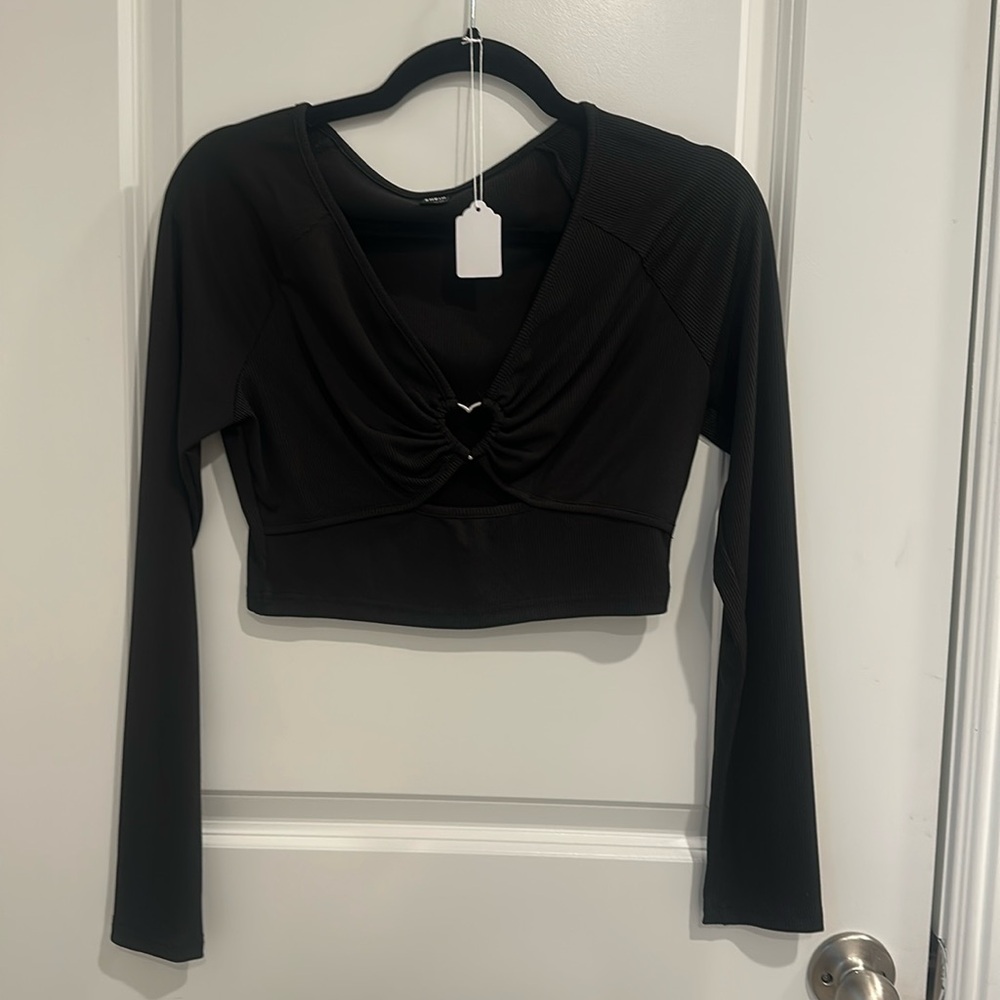 Black Long Sleeve Crop Top